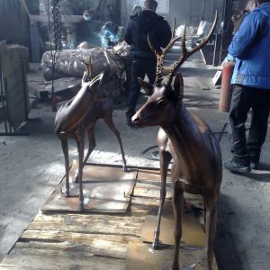 Бронзовая скульптура: Косули Бронзовая скульптура: Косули