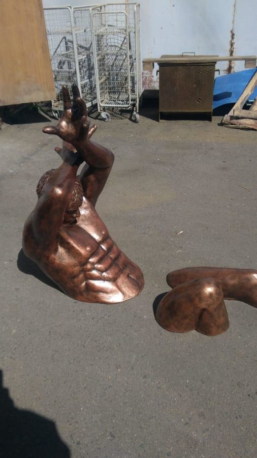 Скульптура из пенопласта и стеклопластика: Атлант Скульптура из пенопласта и стеклопластика: Атлант