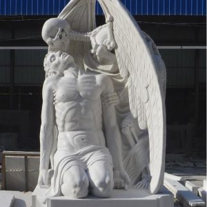 Скульптура из мрамора: Поцелуй смерти