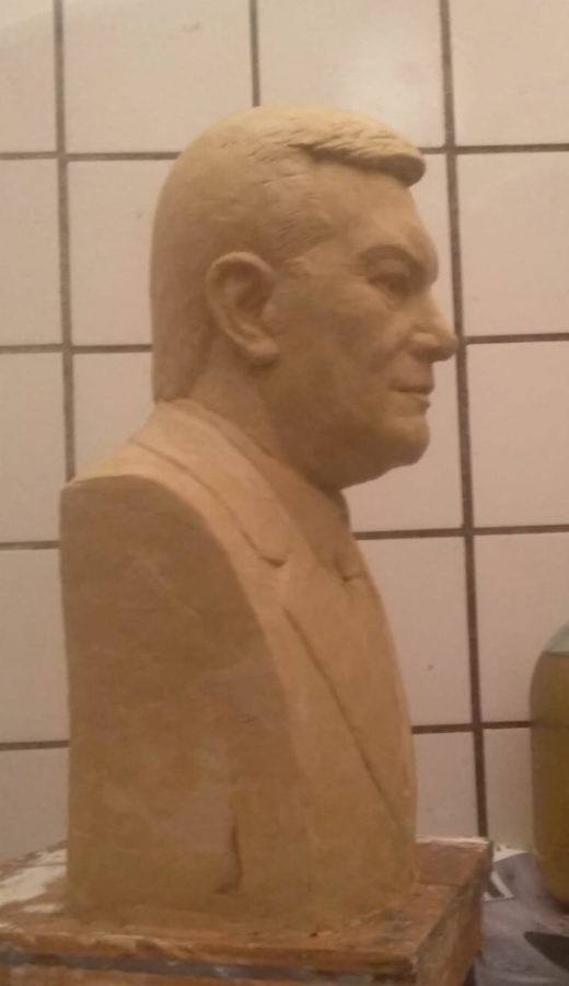 Бюст на заказ: Виктор Янукович Бюст на заказ: Виктор Янукович