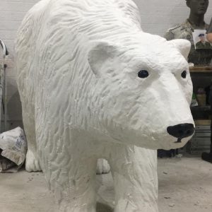 Скульптура из стеклопластика: Белый медведь