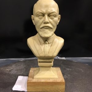 Бюст на заказ: Настольный бюст Ленина В.И. Бюст на заказ: Настольный бюст Ленина В.И.