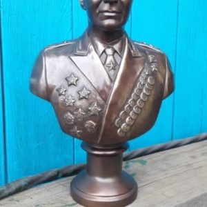 Бюст на заказ: Бюст главного маршала артиллерии Воронова Николая Николаевича. Бюст на заказ: Бюст главного маршала артиллерии Воронова Николая Николаевича.