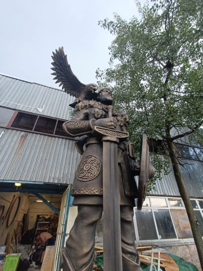 Скульптура: Русский богатырь Вольга (Волх)