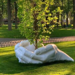 Скульптура: Ладони-клумба. Пригоршня природы. Скульптура: Ладони-клумба. Пригоршня природы.