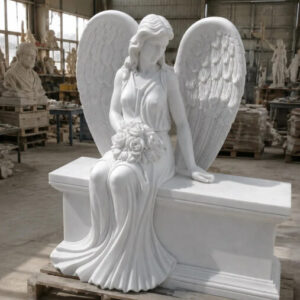 Скульптура: Дедушка и внуки: Связь Поколений Скульптура: Дедушка и внуки: Связь Поколений
